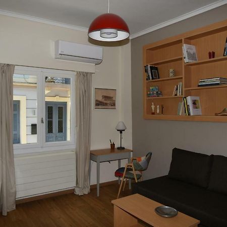 Miranda'S Apartment In Thissio Αθήνα Εξωτερικό φωτογραφία